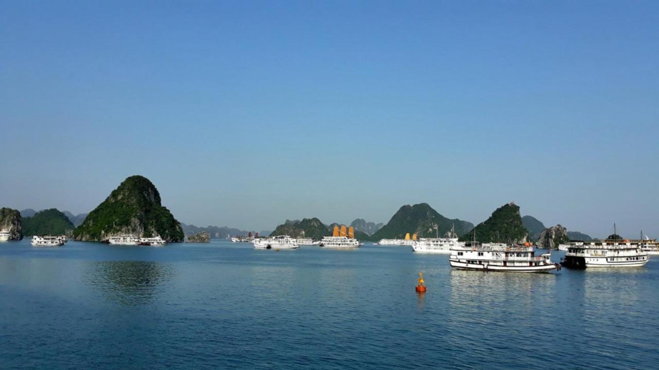 Готель Halong Lavender Cruises Халонг Екстер'єр фото