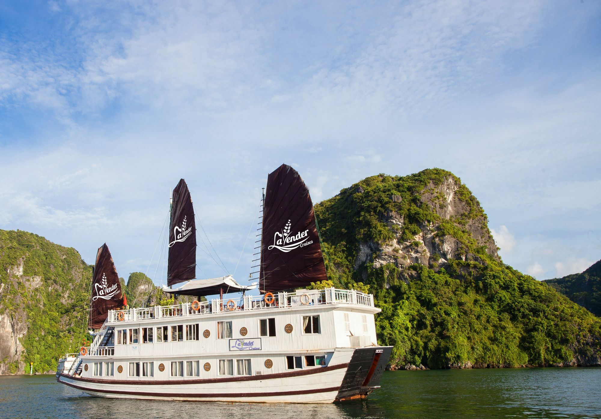 Готель Halong Lavender Cruises Халонг Екстер'єр фото